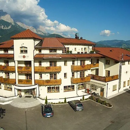 Отель Saliter Hof